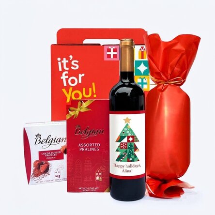 Gift box – Magical Christmas with personalised wine featuring a message