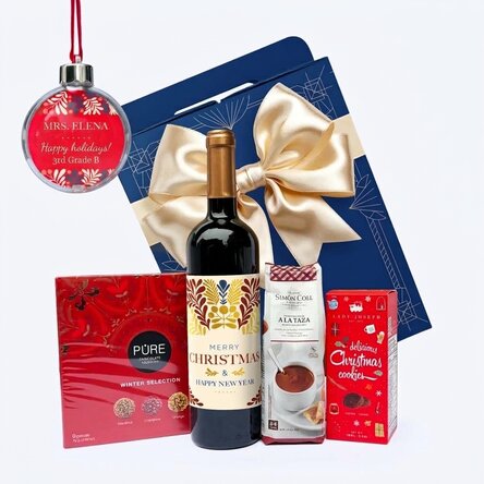 Gift box – RED CHRISTMAS with personalised bauble