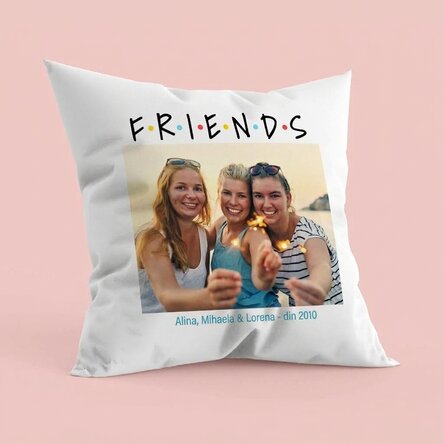 Personalised cushion with a photo and message – FRIENDS