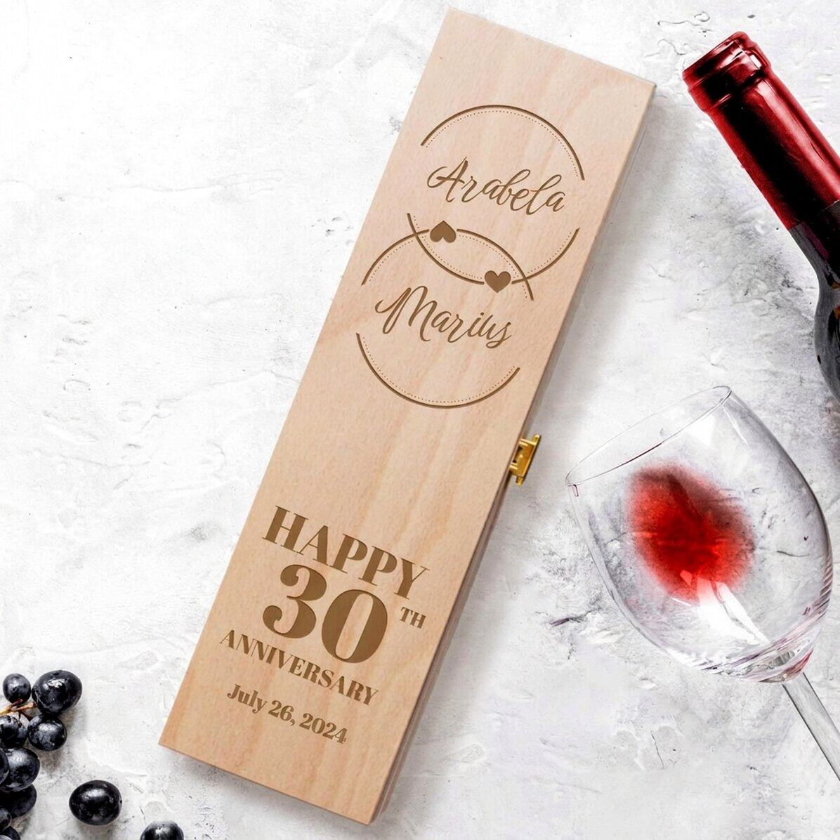 Personalised wine box - anniversary model