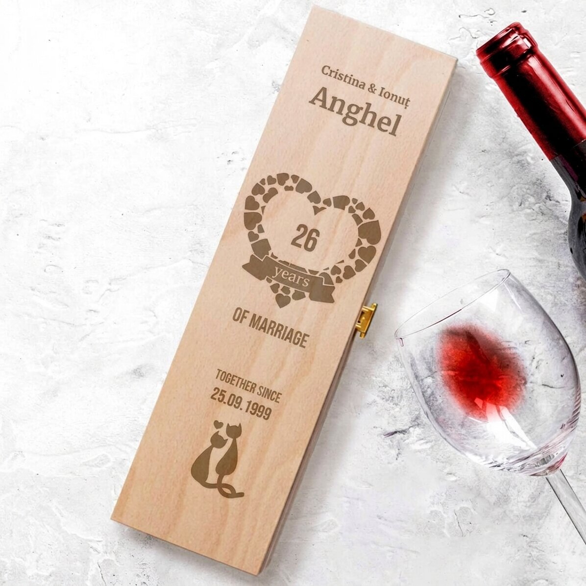 Personalised wine box - wedding model