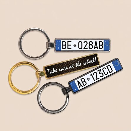 Personalised keyring with Italian car number