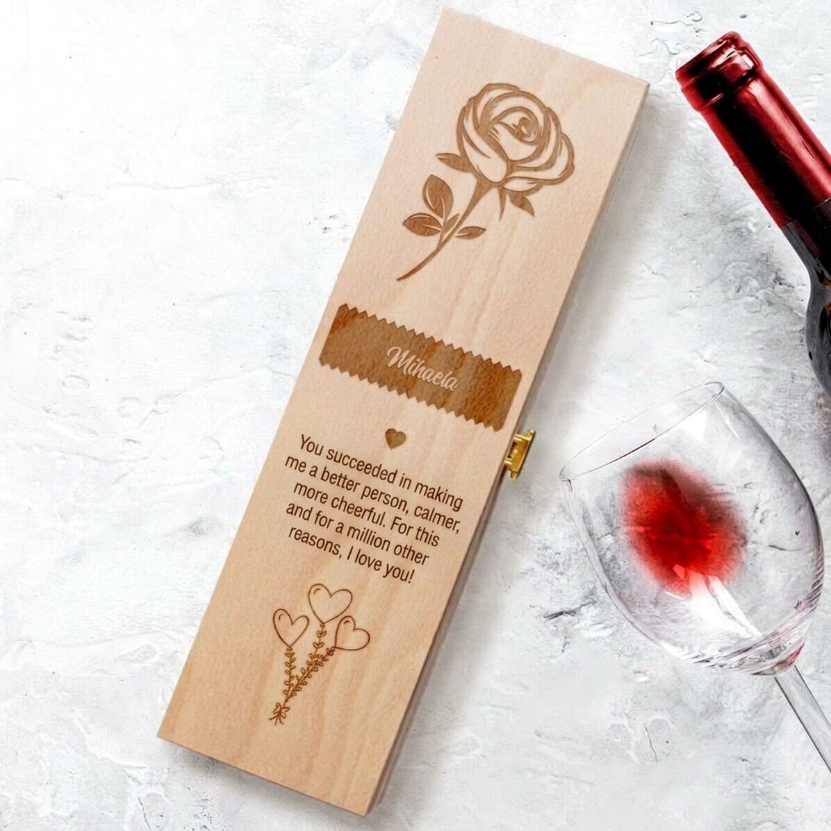Personalised wine box - The rose of love