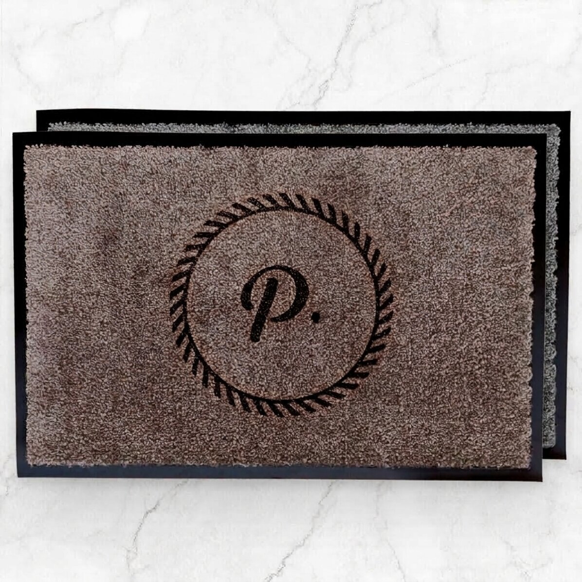 Customised indoor entrance mat - Initial circle