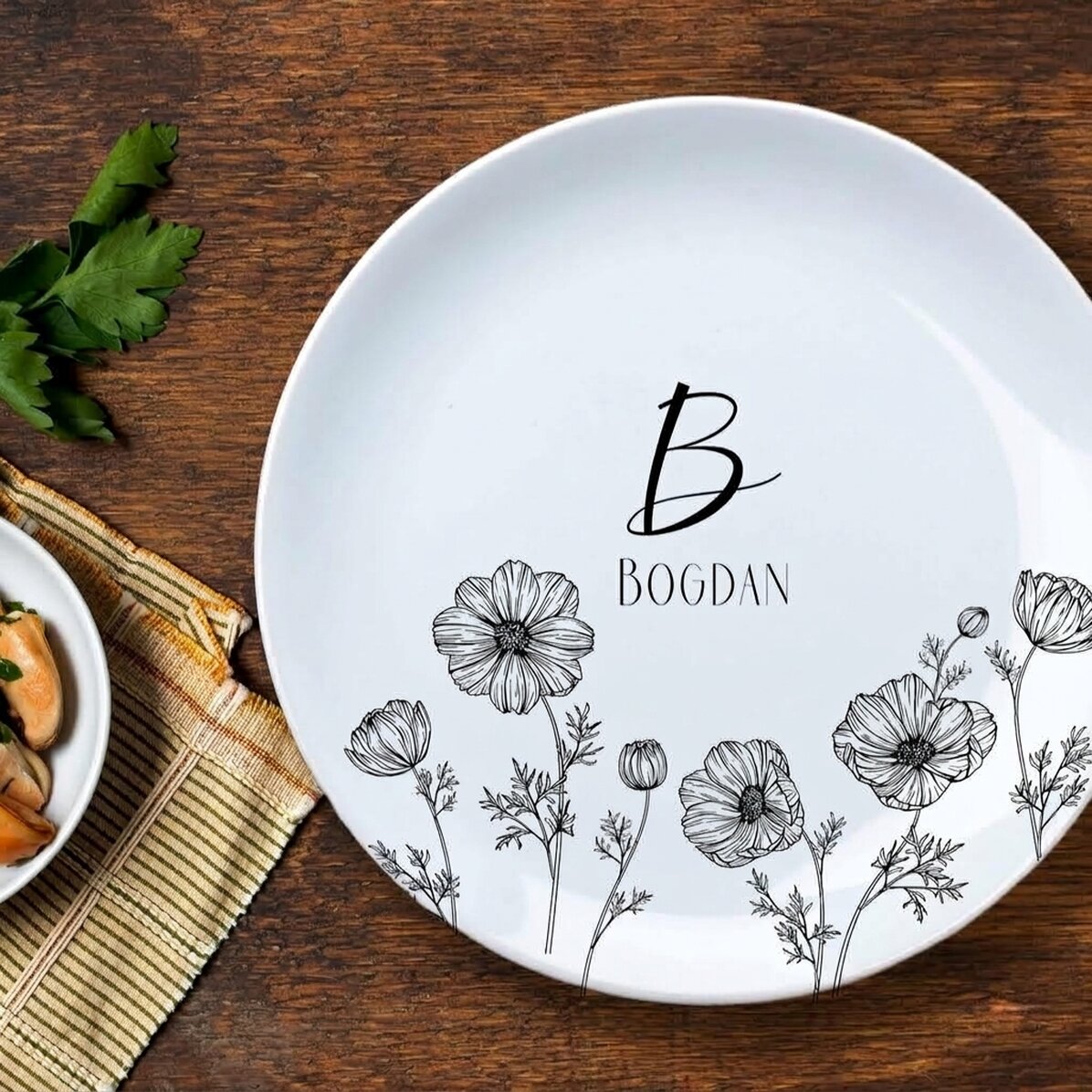 Personalised plate with initial and text - Flowers