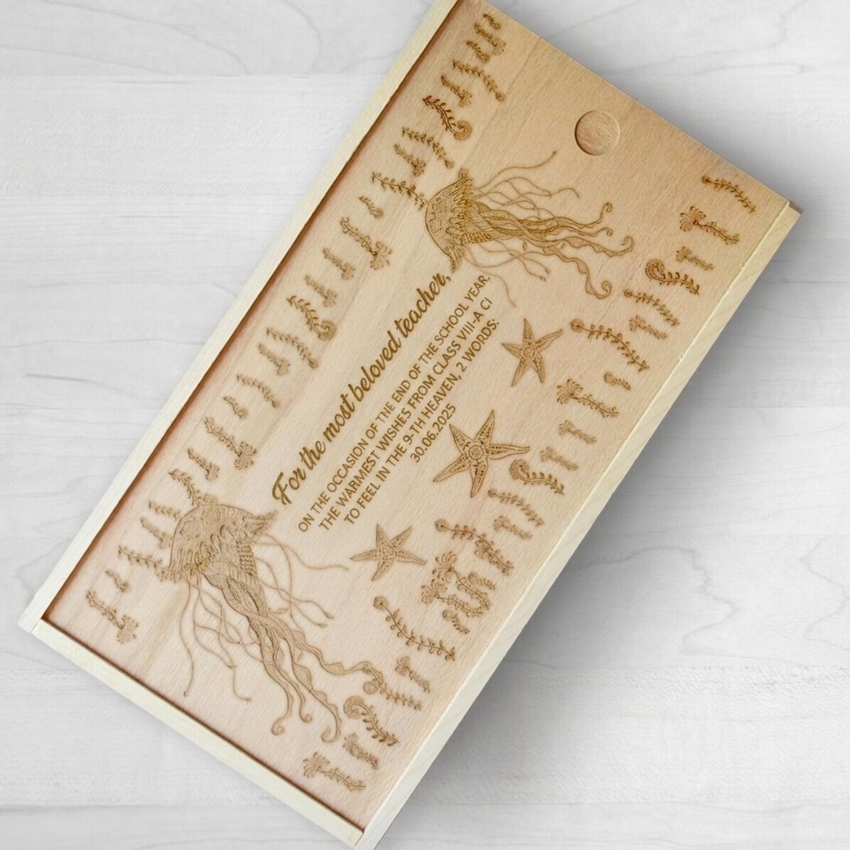 Personalised wooden gift box with message - Best...
