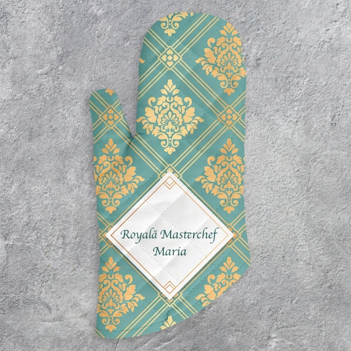 Personalised oven glove with text - Royale Masterchef