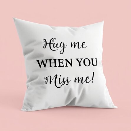 Personalised cushion with text - Hug me