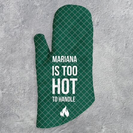 Personalised oven glove and text - Too hot