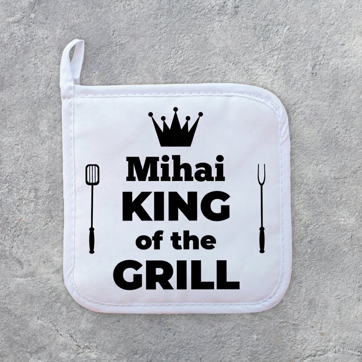 Personalised hot pot holder with text - King of the Grill