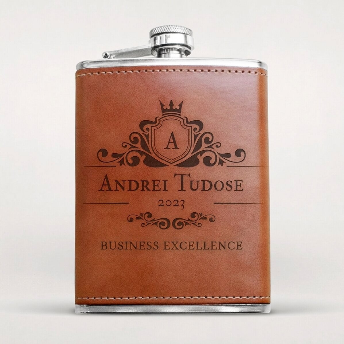 Personalised leather-covered pocket flask - Excellence