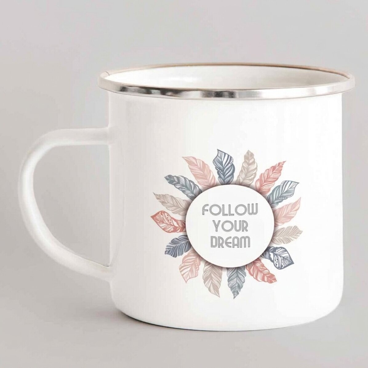 Enamelled metal mug with text - Follow your dream