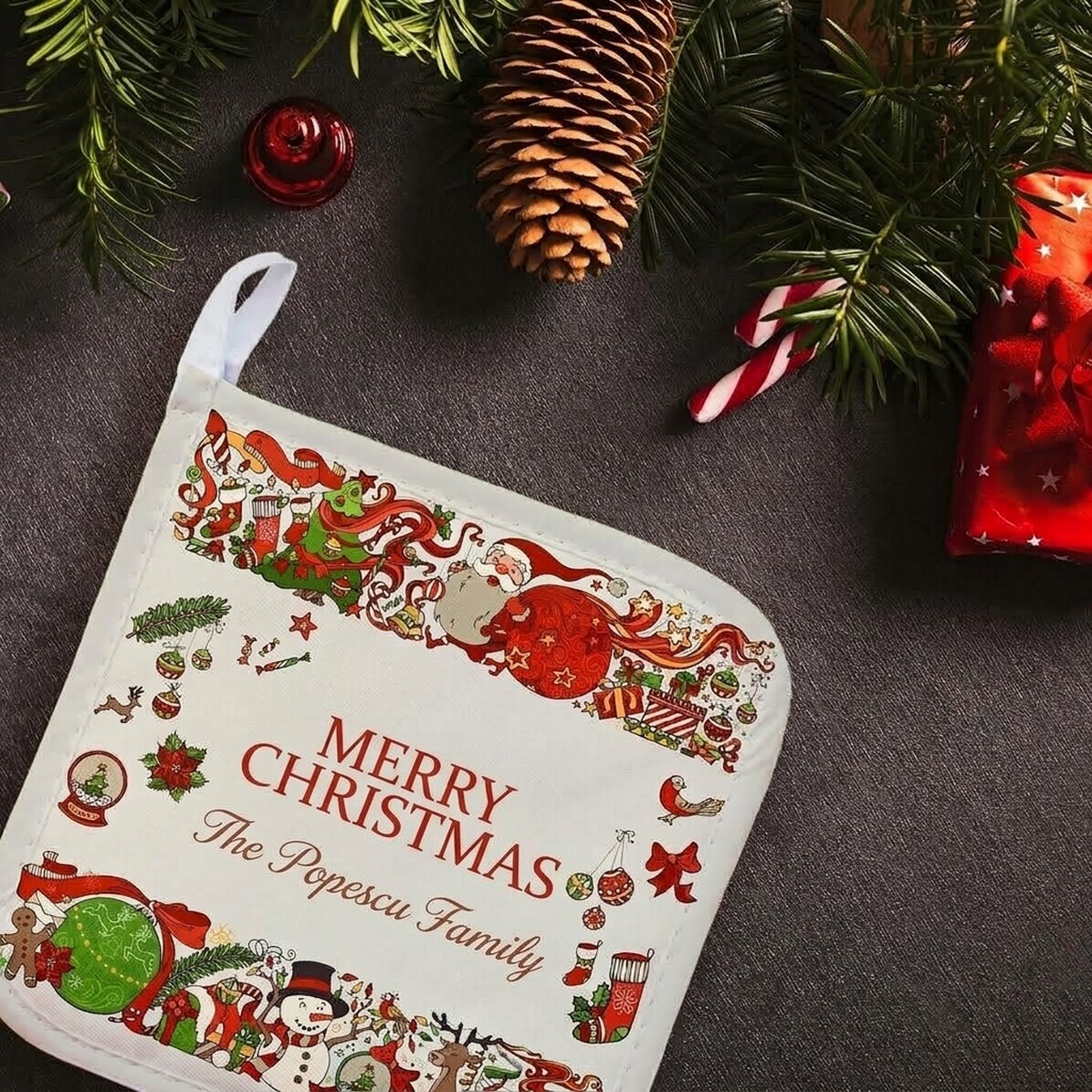 Personalised hot pot holder with text - Traditional Christmas