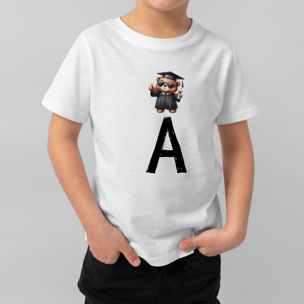 Personalised cotton T-shirt for children with an initial – Graduating Bear