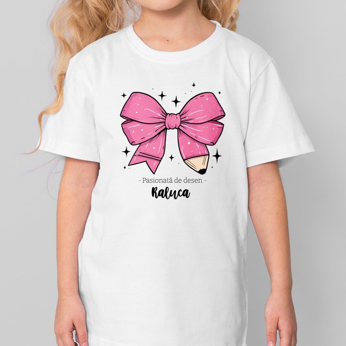 Personalised cotton T-shirt for children for school with text and name - Fundita Creativa