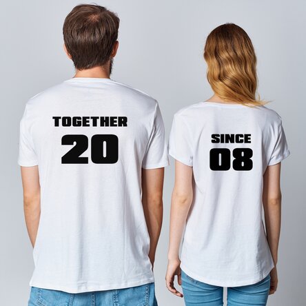 Tricou personalizat cu text și număr pe spate