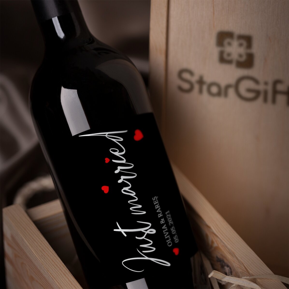 Vin personalizat cu mesaj - Just Married
