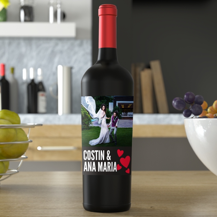 Vin personalizat cu o poză pentru cuplu