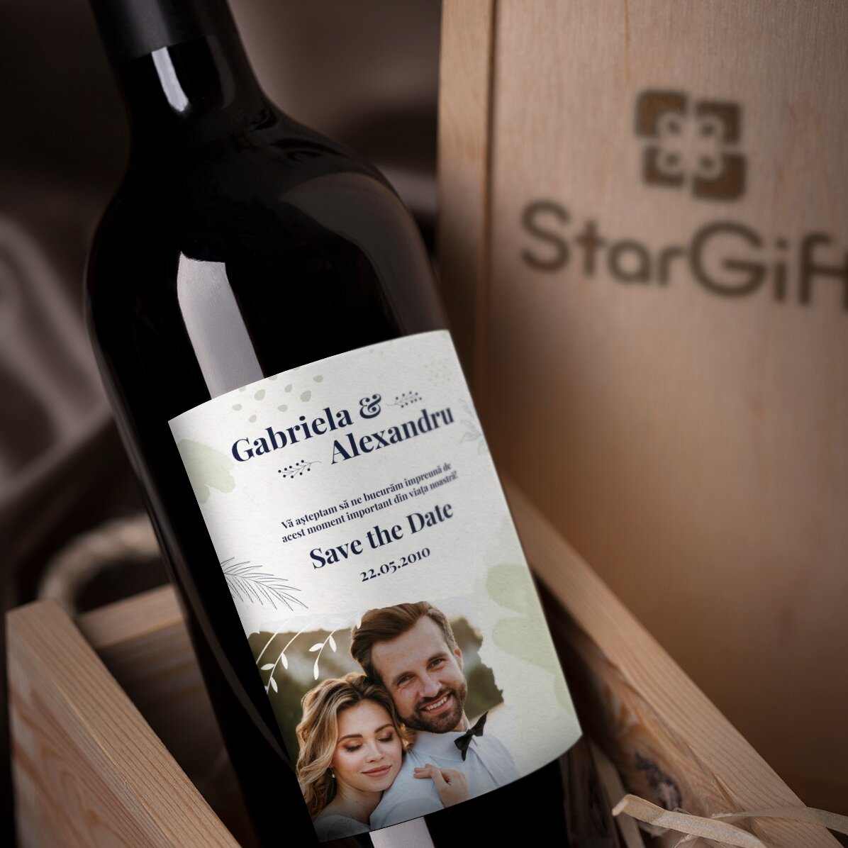 Vin personalizat cu text și poză - Save the date